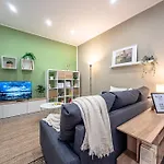 Comfort - Sea 10 Min - Smart Tv - Wifi شقة سافونا
